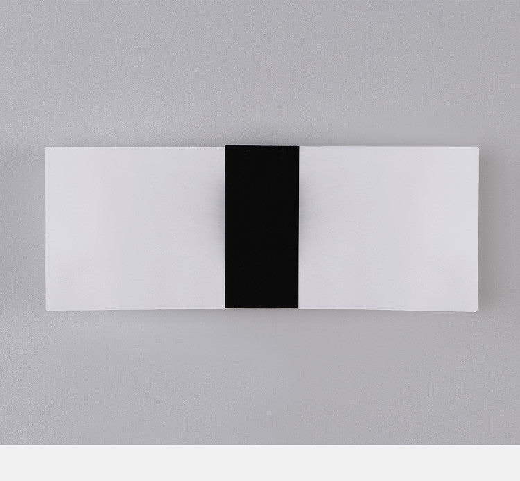 Lyra Plano Wall Light